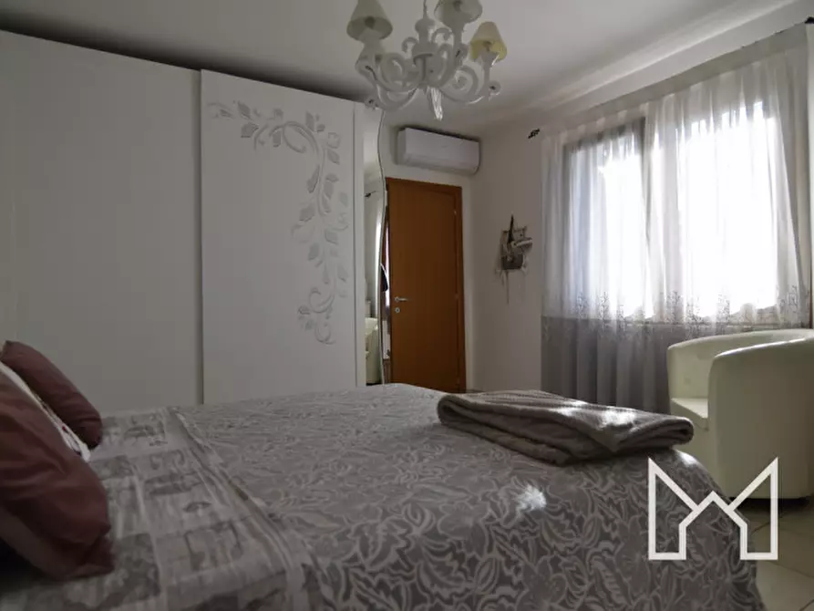 Immagine 29 di Villetta a schiera in vendita  a Romano D'ezzelino