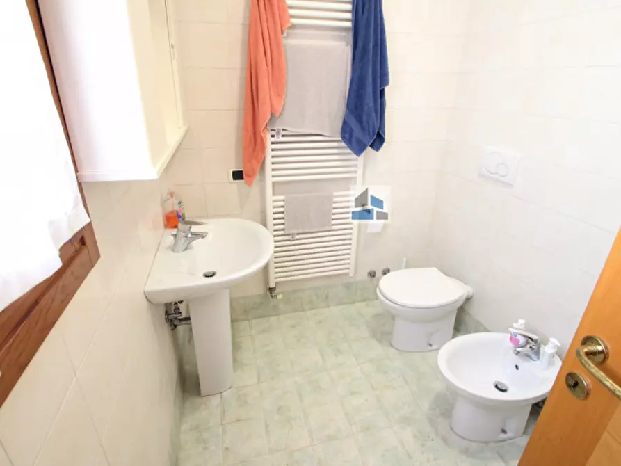 Immagine 5 di Appartamento in vendita  in Via Foscolo a Santa Maria Di Sala