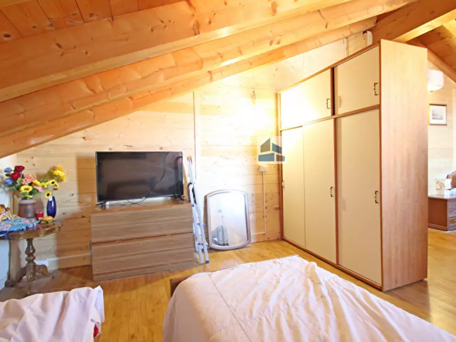 Immagine 10 di Appartamento in vendita  in Via Foscolo a Santa Maria Di Sala