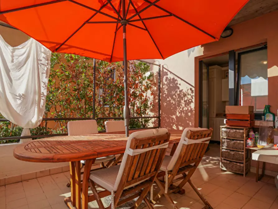 Immagine 1 di Casa indipendente in vendita  a Verona