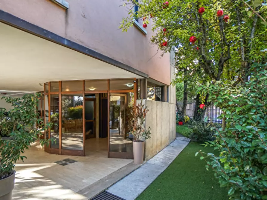 Immagine 18 di Casa indipendente in vendita  a Verona