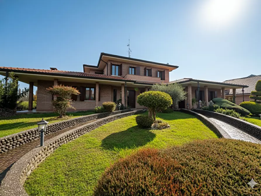 Immagine 4 di Villa in vendita  in Via Sant'Alberto 19 a Badia Polesine