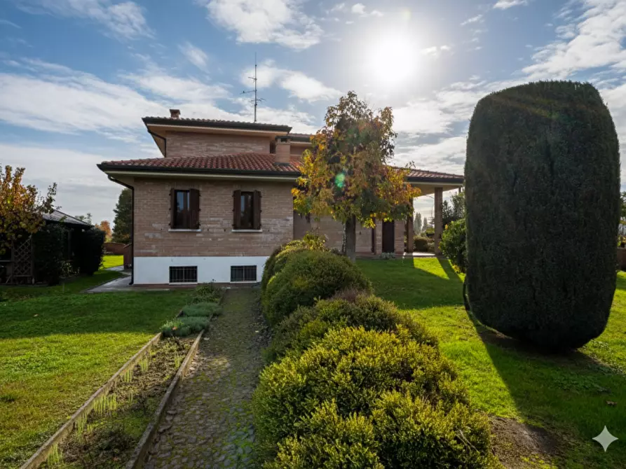 Immagine 12 di Villa in vendita  in Via Sant'Alberto 19 a Badia Polesine