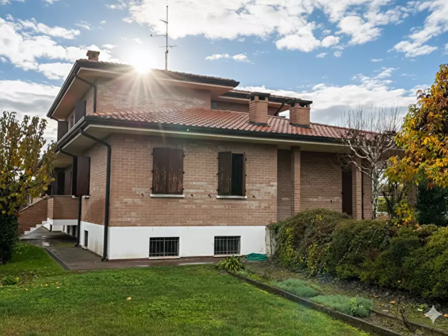 Immagine 29 di Villa in vendita  in Via Sant'Alberto 19 a Badia Polesine