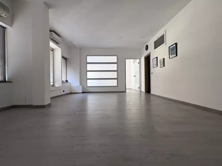 Immagine 6 di Ufficio in affitto  in Via Enrico Mayer a Livorno