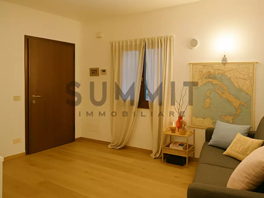 Immagine 9 di Appartamento in vendita  in Schio - Centro a Schio