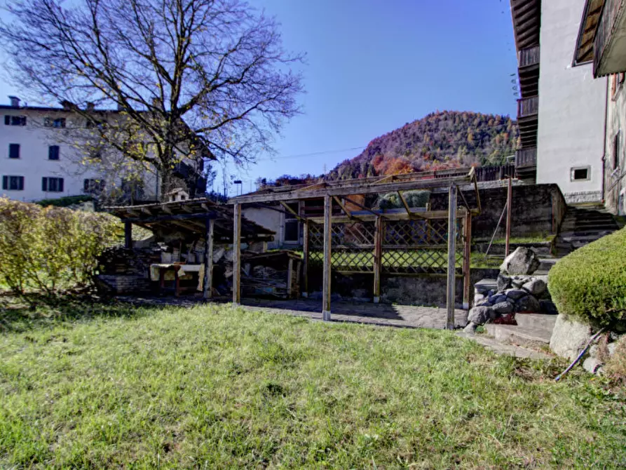 Immagine 10 di Appartamento in vendita  in Via Nicolò Oradini, 27 a Sella Giudicarie