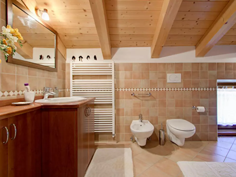 Immagine 29 di Appartamento in vendita  in Via Nicolò Oradini, 27 a Sella Giudicarie