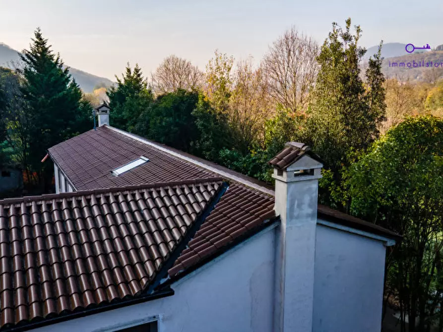 Immagine 16 di Villa in vendita  in via dietro cero 1 a Baone