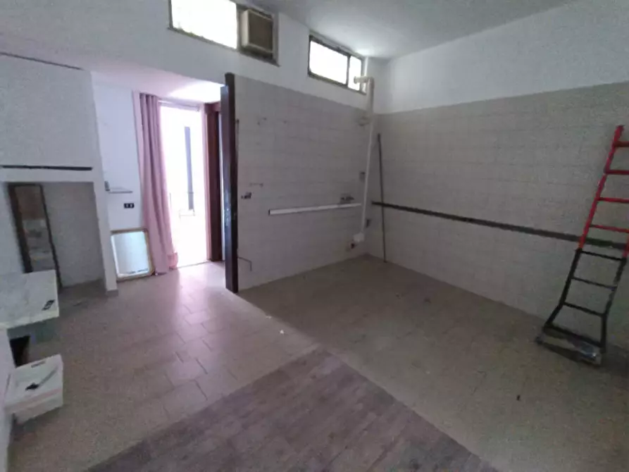 Immagine 8 di Negozio in affitto  in VIA REGINA MARGHERITA, 52 a Andria