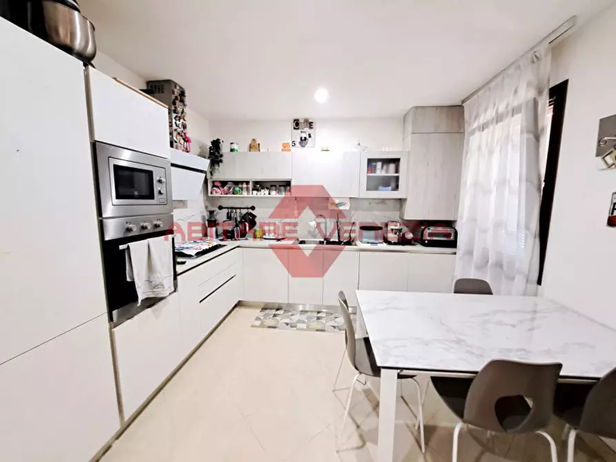 Immagine 5 di Appartamento in vendita  in Calle Tardivi a Venezia