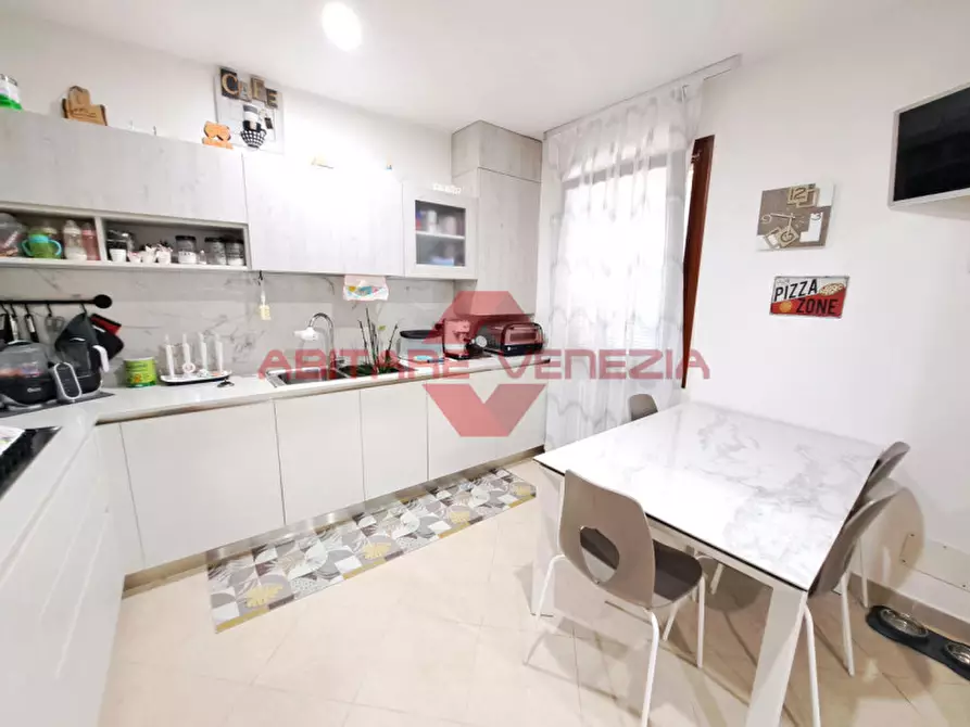 Immagine 6 di Appartamento in vendita  in Calle Tardivi a Venezia