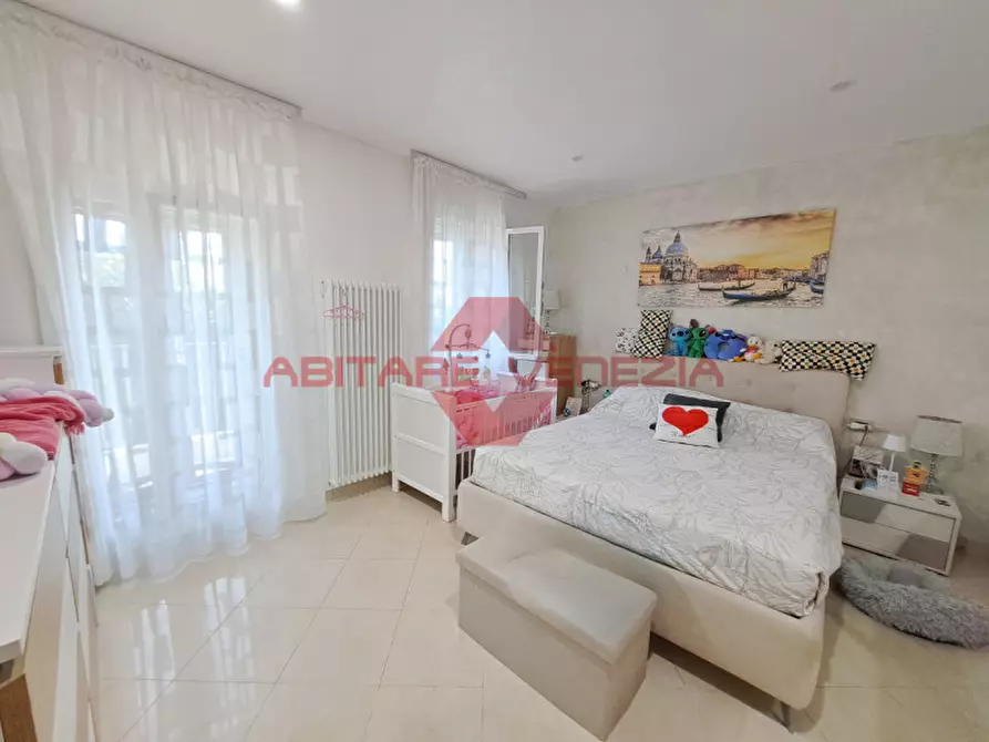 Immagine 8 di Appartamento in vendita  in Calle Tardivi a Venezia