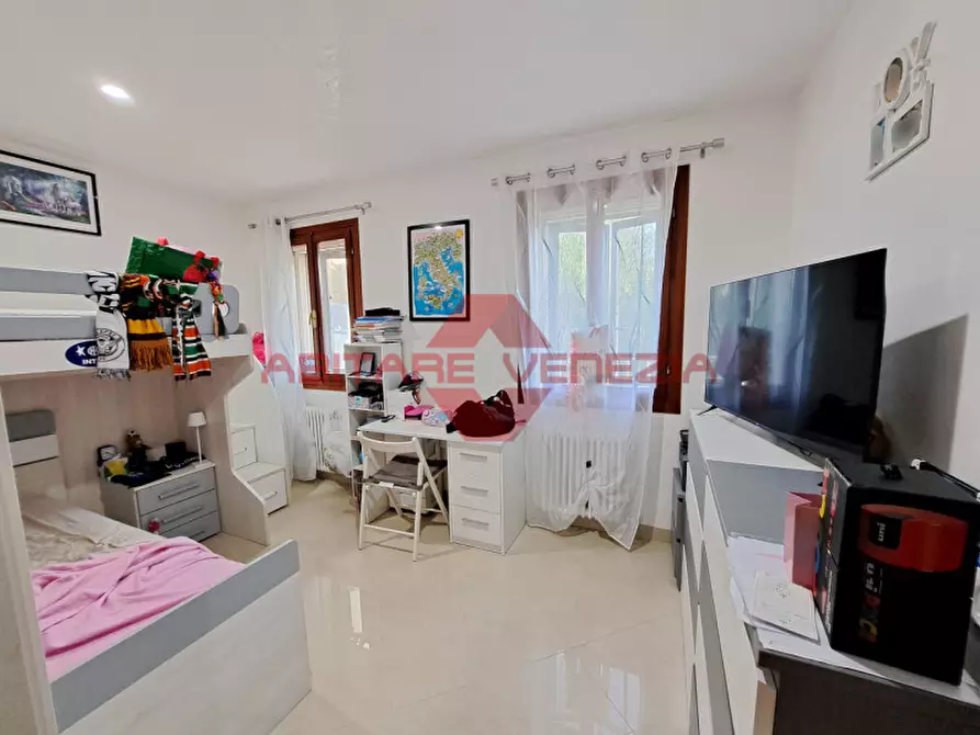 Immagine 15 di Appartamento in vendita  in Calle Tardivi a Venezia