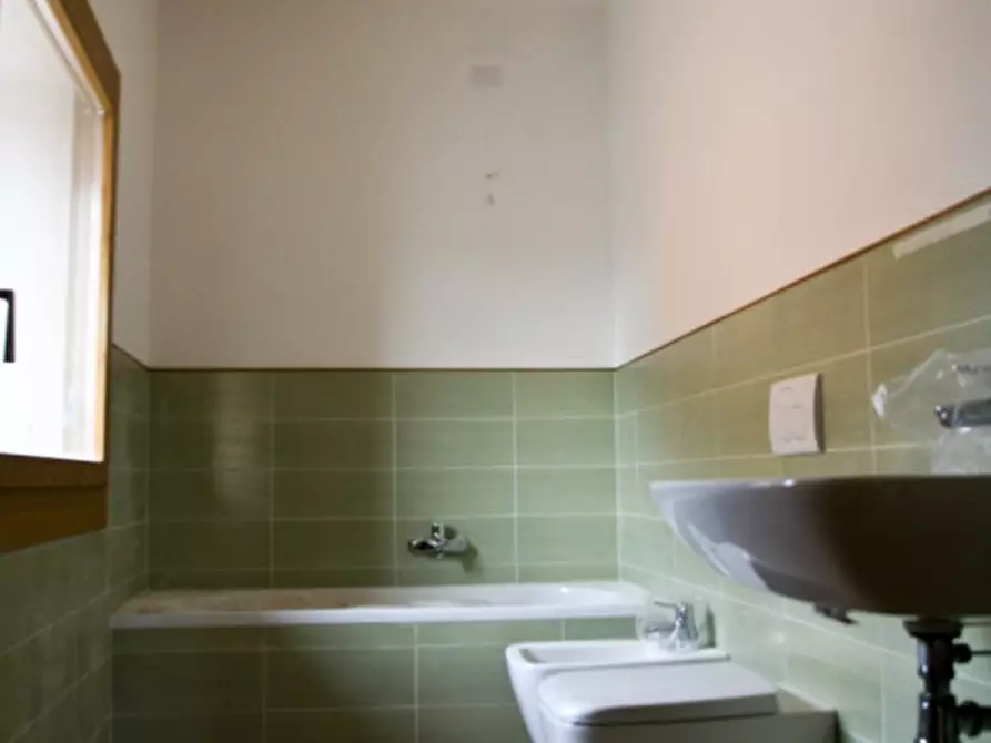 Immagine 6 di Appartamento in vendita  in via Giosuè Carducci a Schio