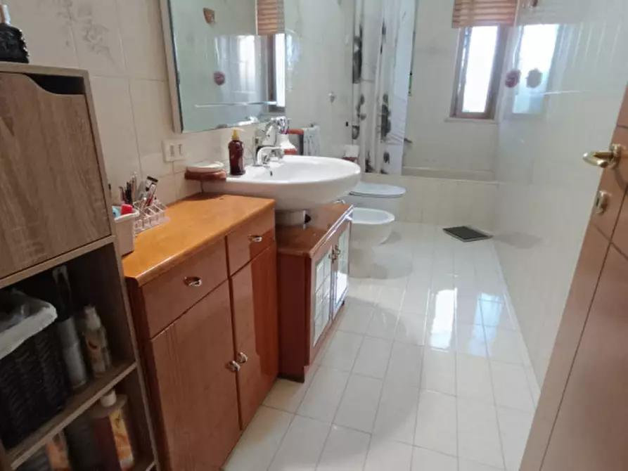 Immagine 12 di Casa indipendente in vendita  in VIA CANOSA, 369 a Andria