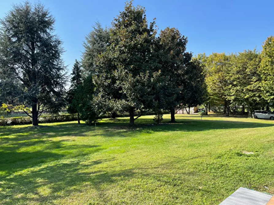 Immagine 7 di Villa in vendita  in via monte alto a Solferino