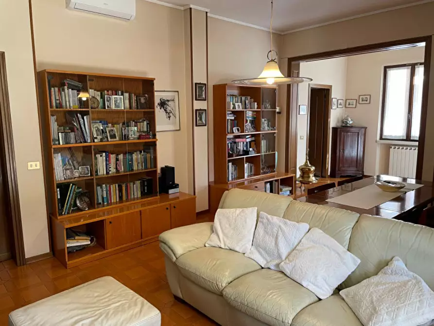 Immagine 9 di Villa in vendita  in via monte alto a Solferino