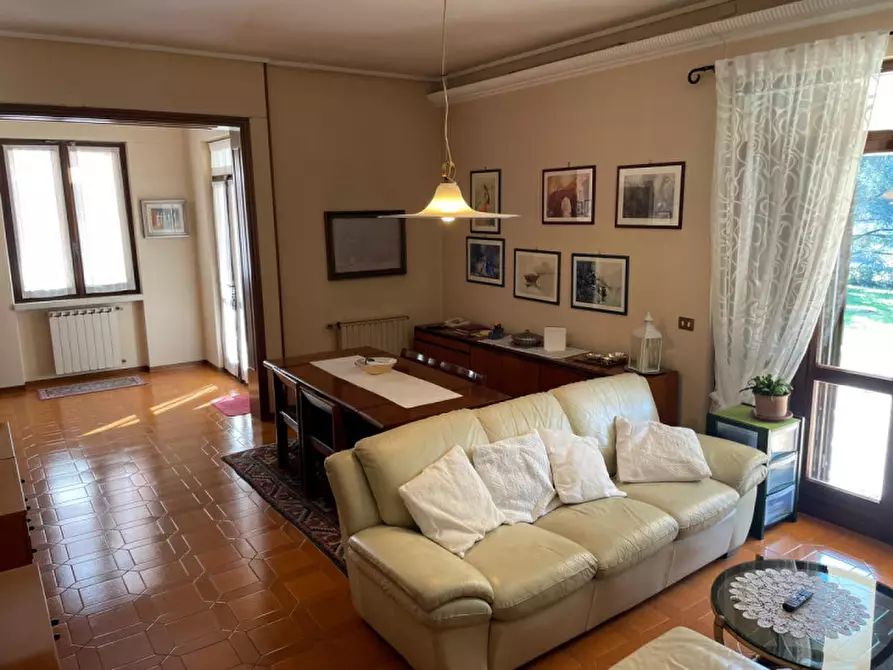 Immagine 10 di Villa in vendita  in via monte alto a Solferino