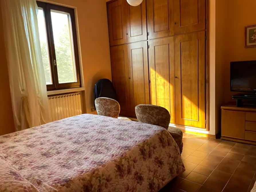 Immagine 13 di Villa in vendita  in via monte alto a Solferino