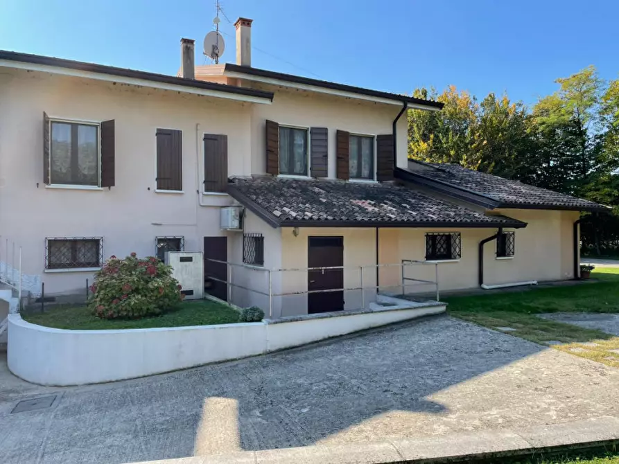 Immagine 20 di Villa in vendita  in via monte alto a Solferino