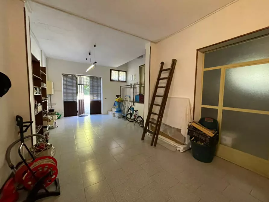 Immagine 23 di Villa in vendita  in via monte alto a Solferino