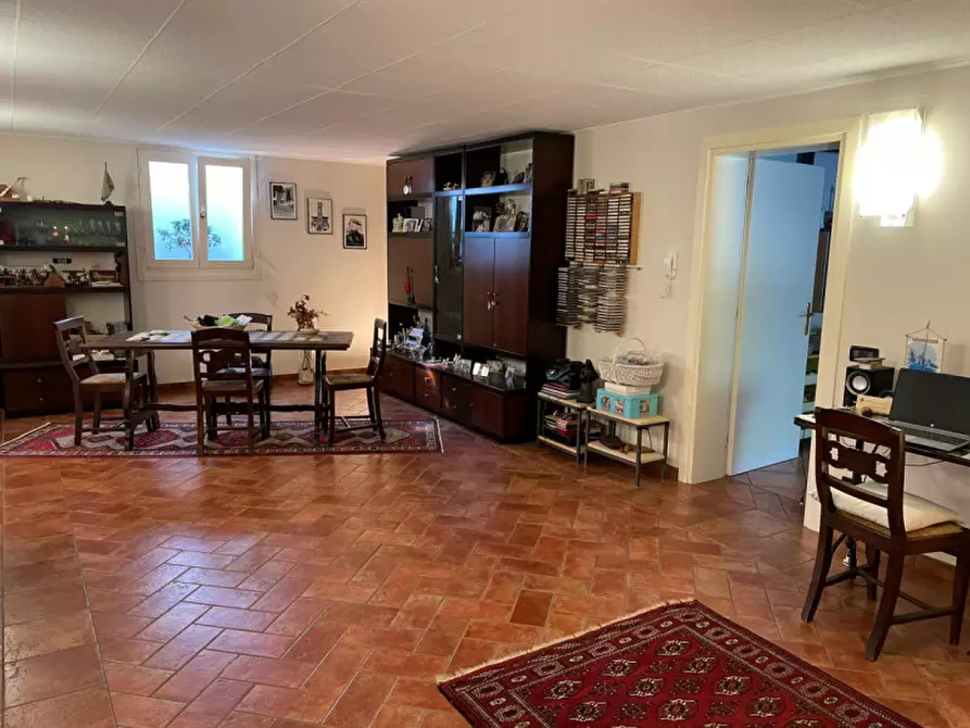 Immagine 31 di Villa in vendita  in via monte alto a Solferino