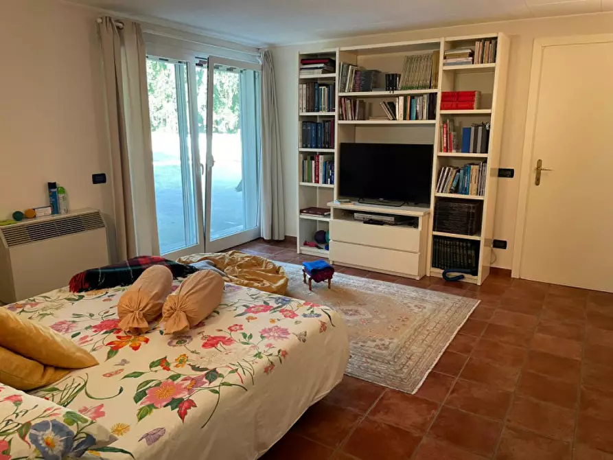 Immagine 33 di Villa in vendita  in via monte alto a Solferino