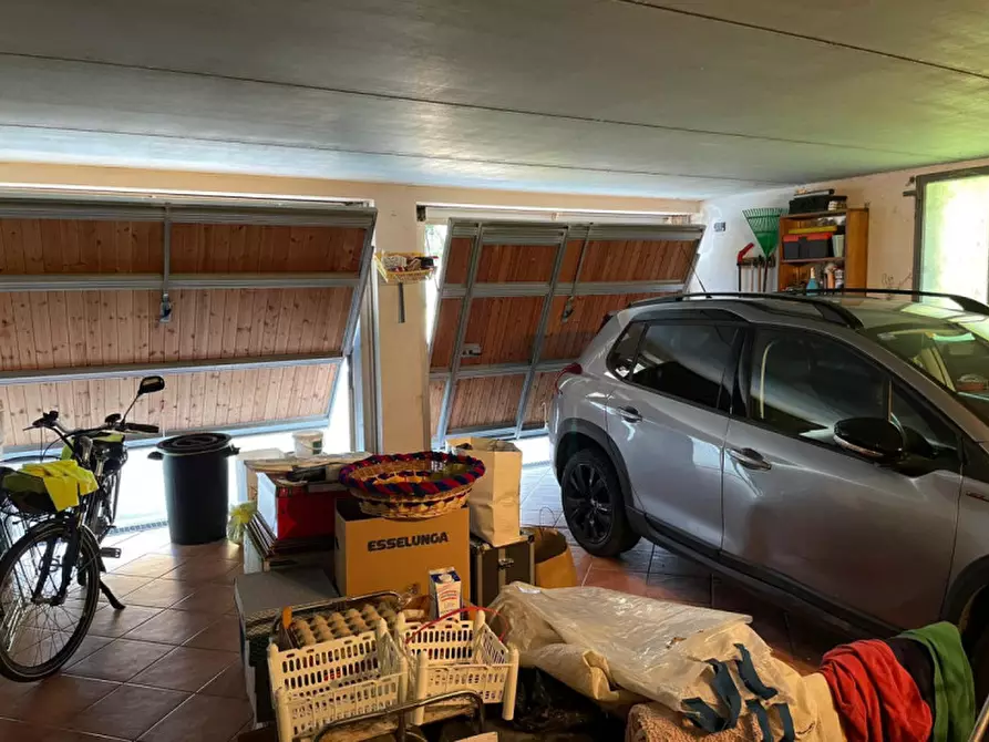 Immagine 37 di Villa in vendita  in via monte alto a Solferino