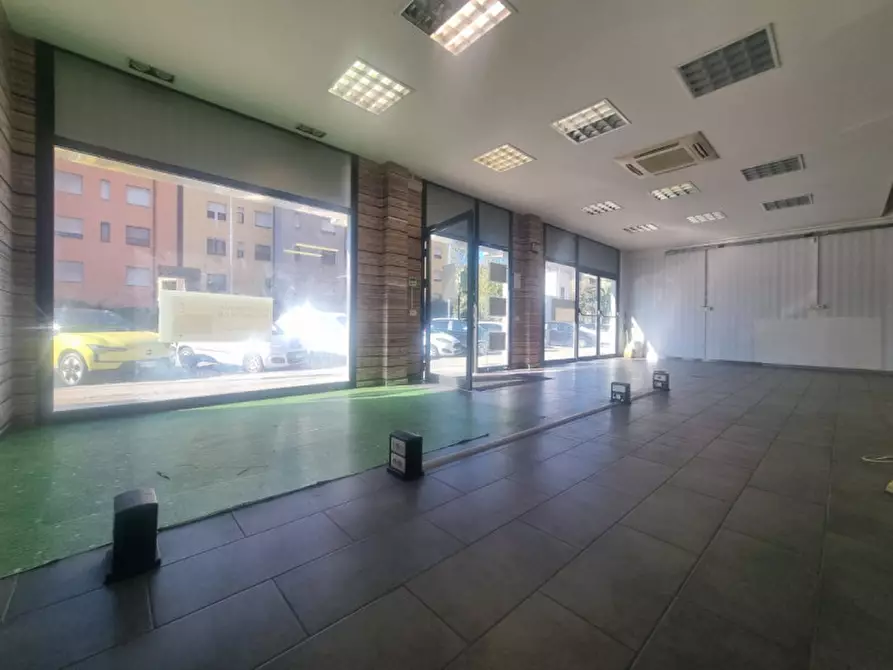 Immagine 4 di Negozio in affitto  in VIA BENEDETTO DEI a Firenze