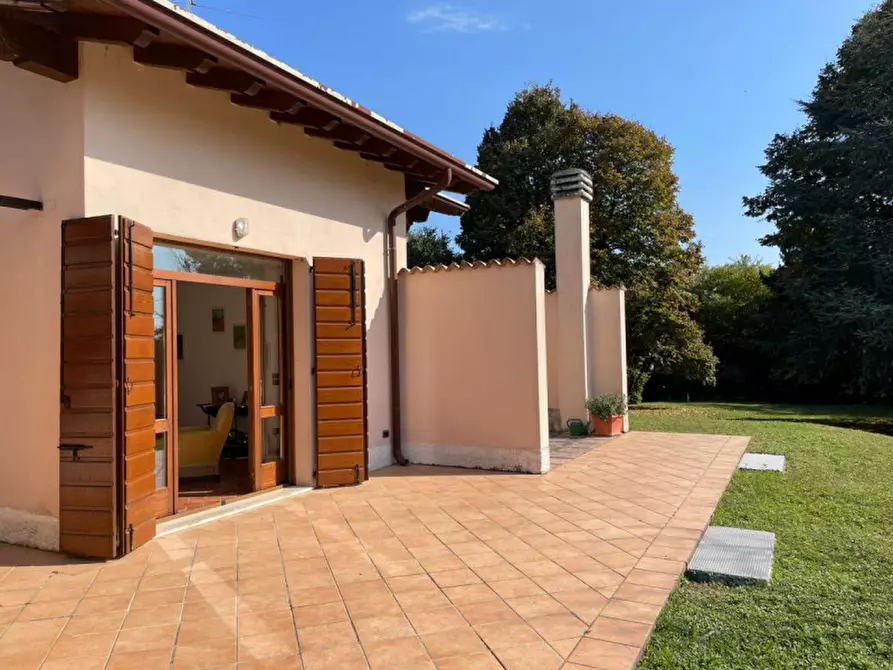 Immagine 2 di Villa in vendita  in Via Cà Morino a Solferino