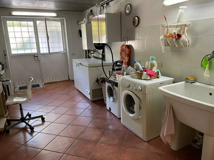 Immagine 12 di Villa in vendita  in Via Cà Morino a Solferino