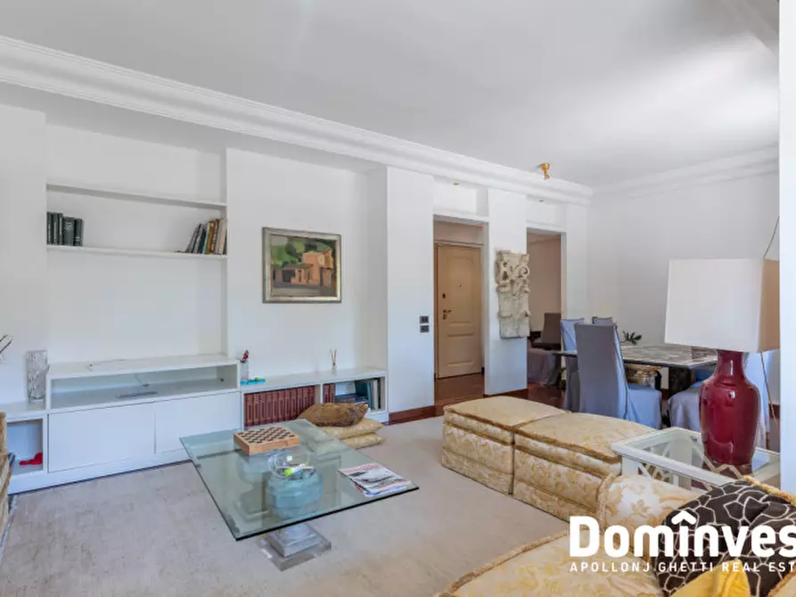 Immagine 7 di Appartamento in vendita  in Viale Cortina D'Ampezzo a Roma