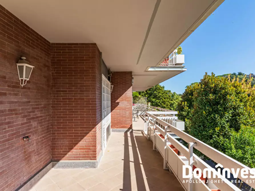 Immagine 10 di Appartamento in vendita  in Viale Cortina D'Ampezzo a Roma