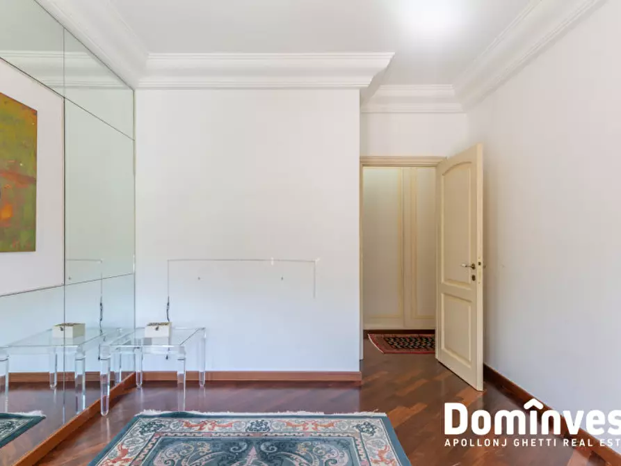 Immagine 24 di Appartamento in vendita  in Viale Cortina D'Ampezzo a Roma