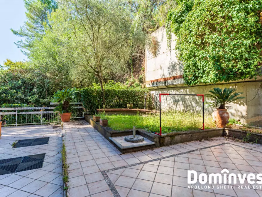 Immagine 29 di Appartamento in vendita  in Viale Cortina D'Ampezzo a Roma