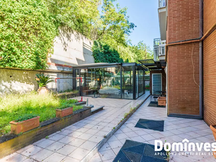 Immagine 32 di Appartamento in vendita  in Viale Cortina D'Ampezzo a Roma