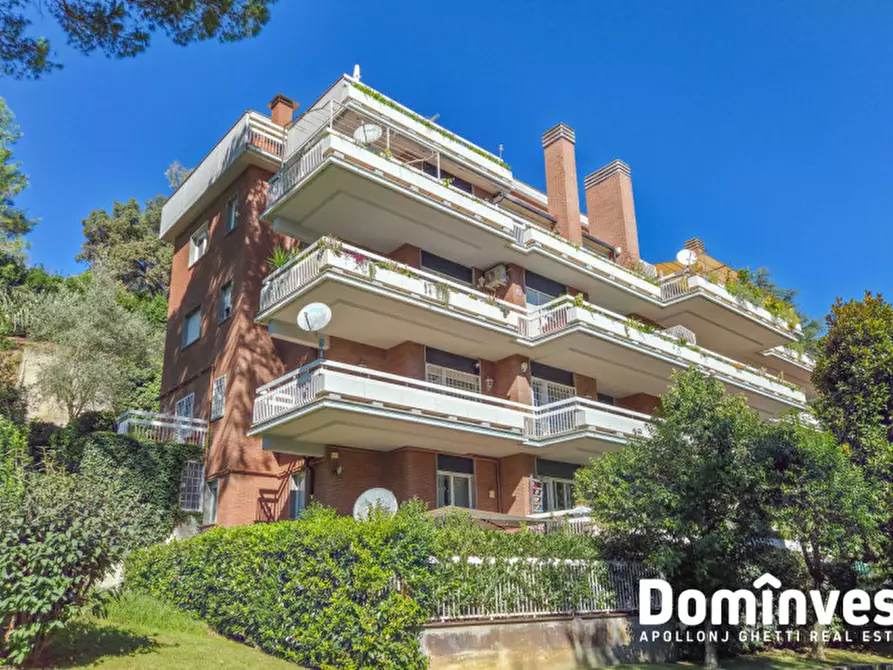 Immagine 37 di Appartamento in vendita  in Viale Cortina D'Ampezzo a Roma