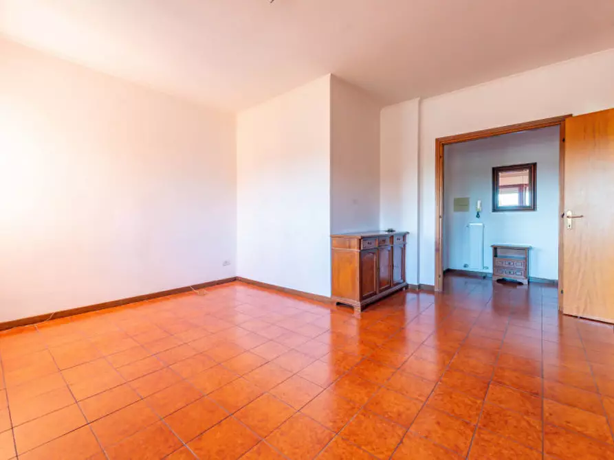 Immagine 4 di Appartamento in vendita  in Via Carlo Emilio Gadda 81 a Roma