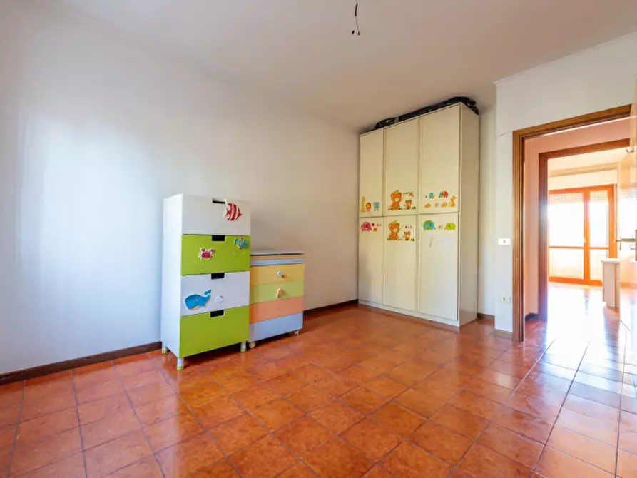 Immagine 7 di Appartamento in vendita  in Via Carlo Emilio Gadda 81 a Roma