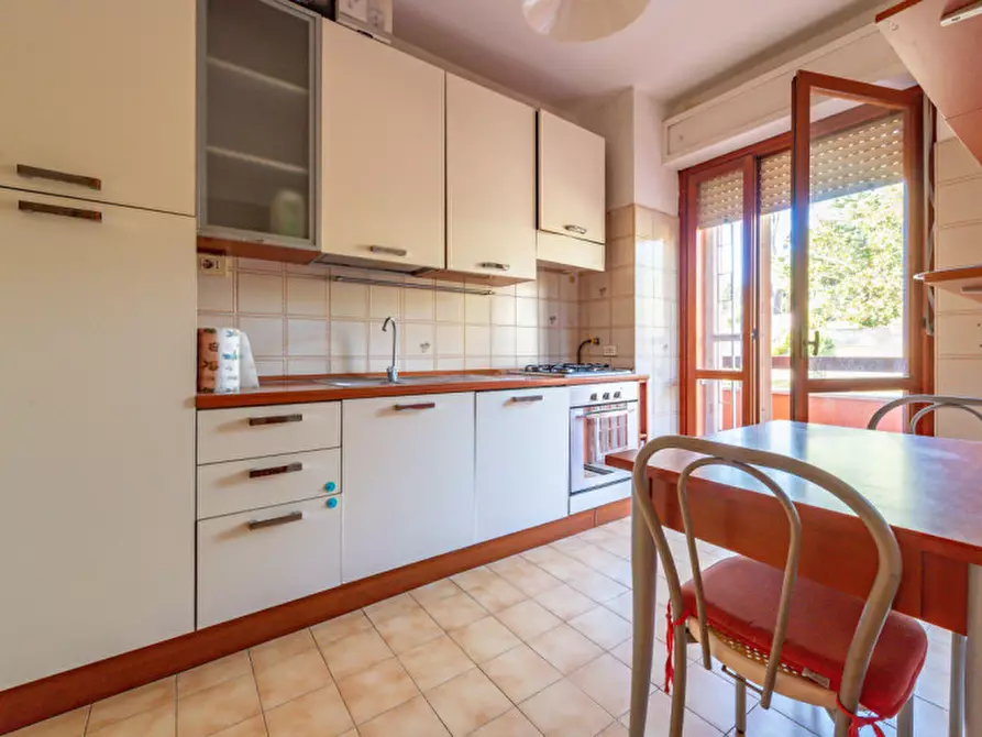 Immagine 15 di Appartamento in vendita  in Via Carlo Emilio Gadda 81 a Roma