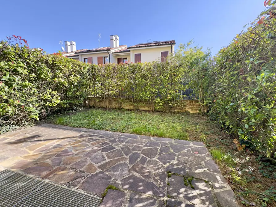 Immagine 6 di Villetta a schiera in vendita  in Via Risorgimento a Selvazzano Dentro