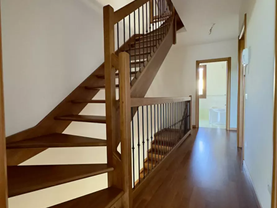 Immagine 17 di Villetta a schiera in vendita  in Via Risorgimento a Selvazzano Dentro