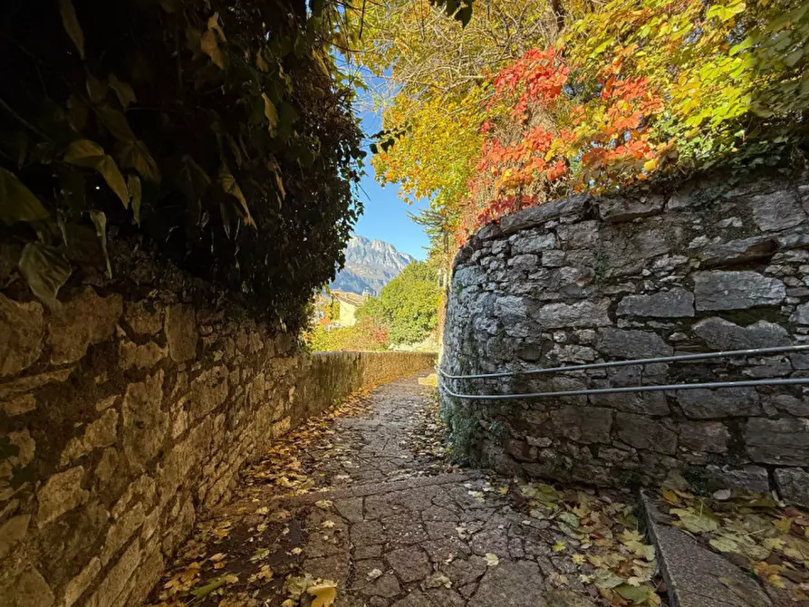 Immagine 1 di Villa in vendita  in Via della Cervara a Trento