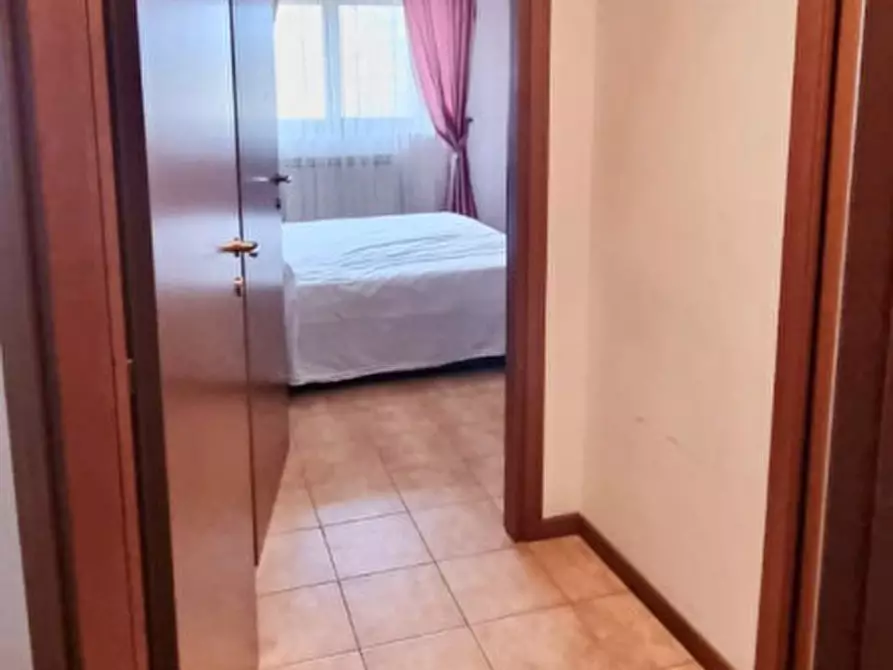 Immagine 10 di Appartamento in vendita  in Via Don Tonino Bello 95 a Roma