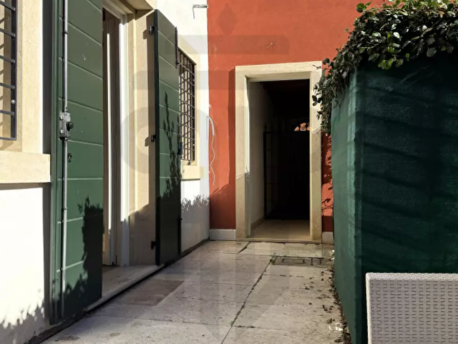 Immagine 3 di Villetta a schiera in vendita  in Vicolo Storto 7 a Verona