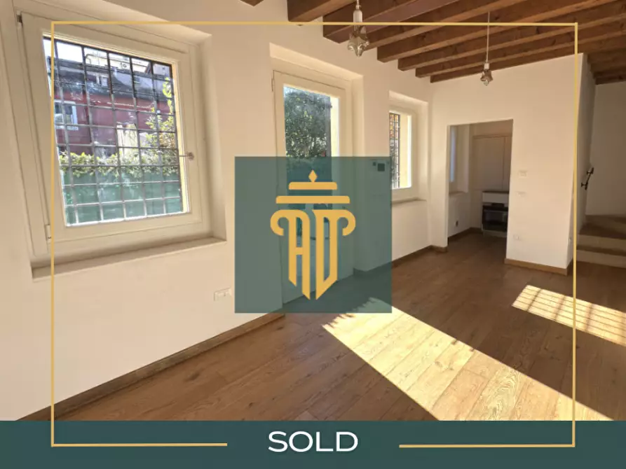 Immagine 1 di Villetta a schiera in vendita  in Vicolo Storto 7 a Verona