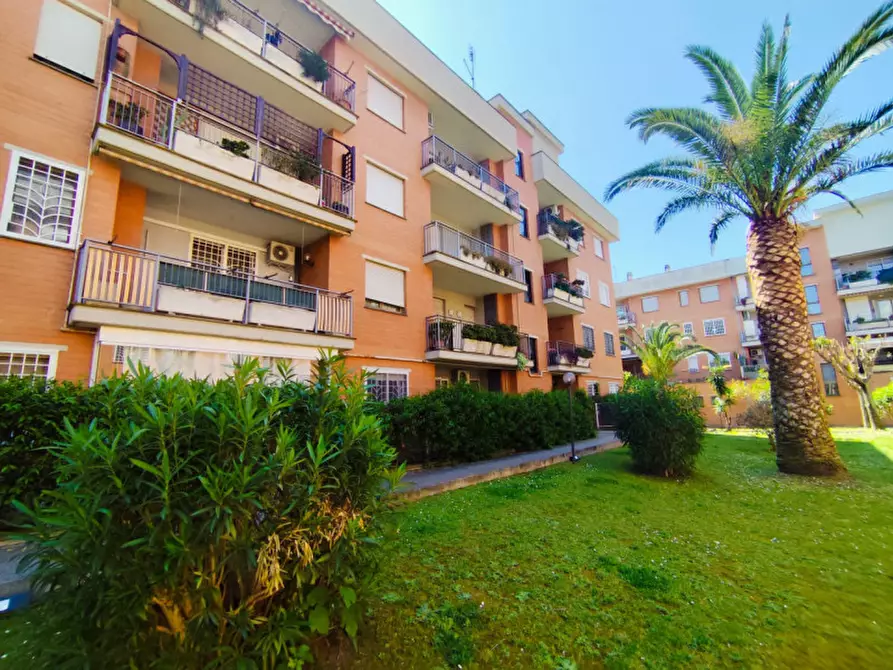 Immagine 1 di Appartamento in vendita  in Via Carmelo Maestrini 142 a Roma
