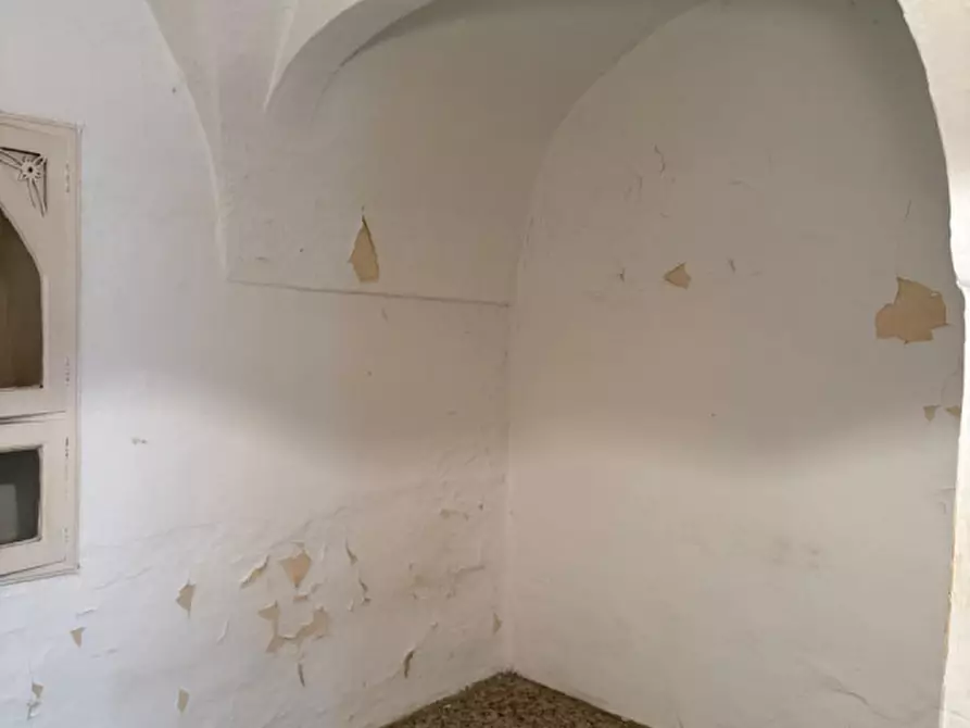 Immagine 4 di Casa indipendente in vendita  in Via Giacomo Veneziani a Ceglie Messapico