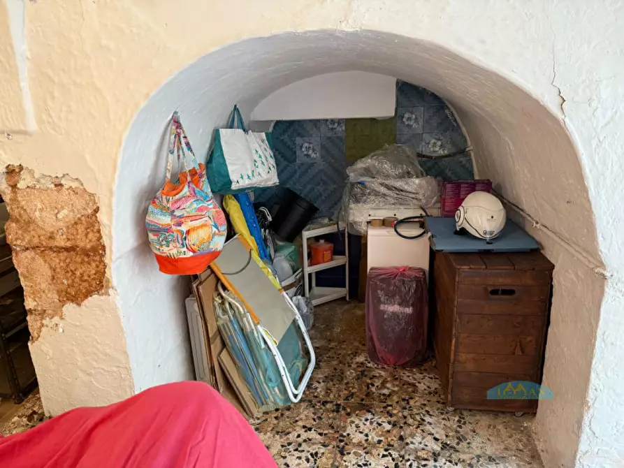 Immagine 14 di Casa indipendente in vendita  in Via Giacomo Veneziani a Ceglie Messapico